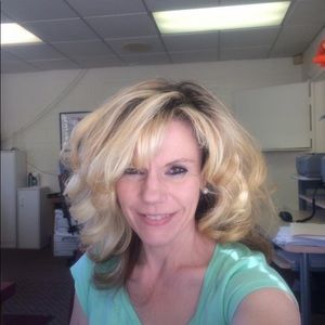 Meet your Posher, Pamela